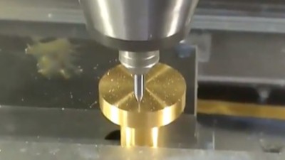 加工中心钻不锈钢0.8mm孔，50000转加工中心增速器不易断刀