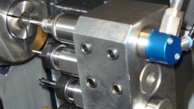 津上BO205不锈钢钻0.15mm微孔，加装主轴上可用直柄高频铣