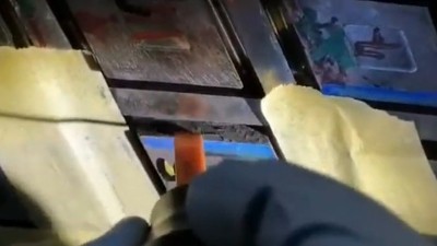 模具缝隙打磨，可使用超声波打磨机进行精密加工