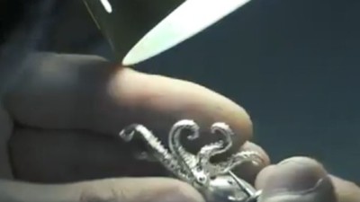 银饰品需要雕刻打磨，40000转nakanishi电动打磨机高精度加工
