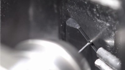 钨合金钻0.12微孔，加装专用机床可用60000转高速电主轴